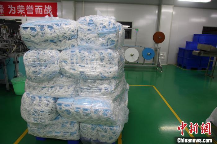 湖北枝江“口罩工厂” 日产13万口罩抗击疫情，个人卫生用品销售创新高